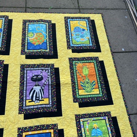 NANAIMO QUILTERS GUILD Handmade Baby Quilt With Cat Pattern 48 x 42” - Picture 4 of 9